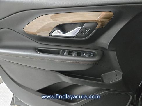 Used 2021 GMC Terrain SLE w/ Elevation Edition image 17