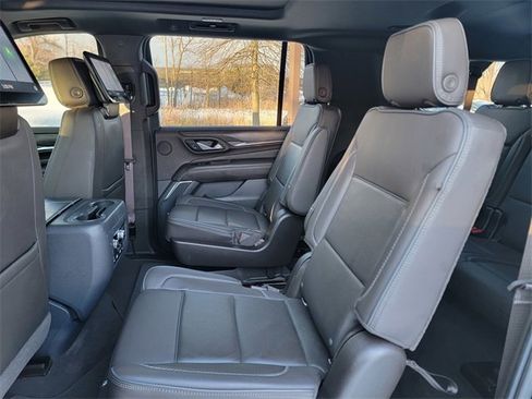 Used 2021 GMC Yukon XL Denali w/ Denali Ultimate Package image 15