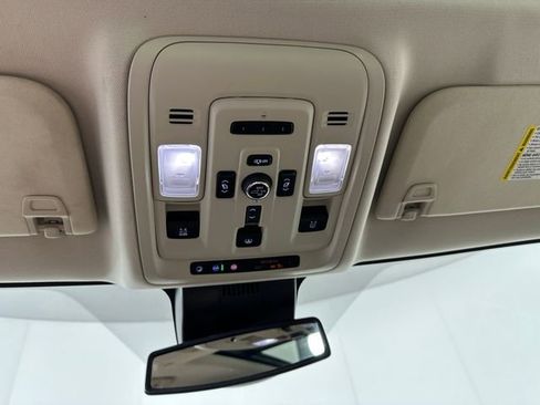 Used 2024 GMC Yukon Denali AWD/4WD image 24