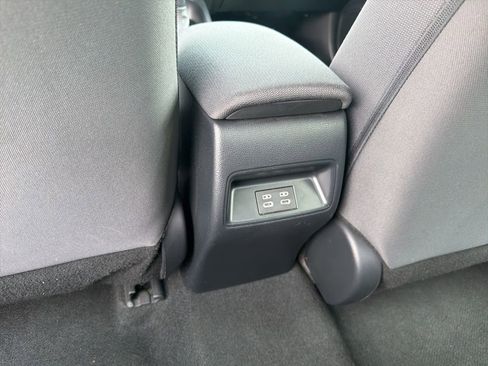 Used 2024 Toyota Corolla LE image 20