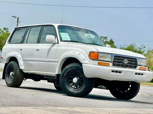 Used 1997 Toyota Land Cruiser image 25