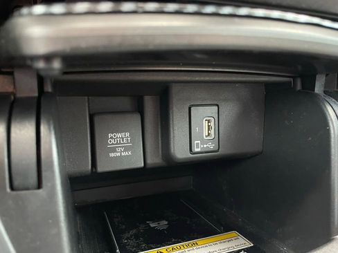 Used 2018 Honda Accord Touring image 18