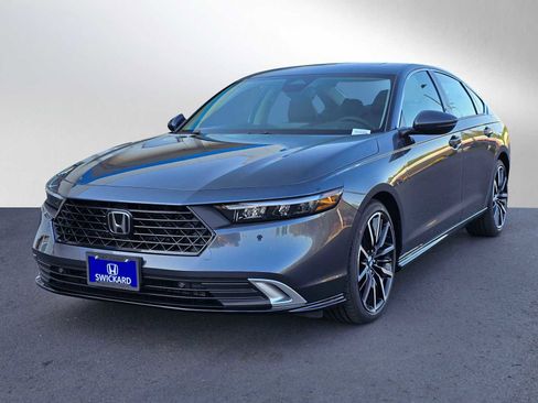 New 2025 Honda Accord Touring image 7