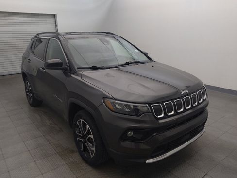 Used 2022 Jeep Compass Limited AWD/4WD image 13