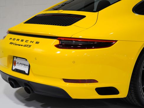 Used 2019 Porsche 911 Carrera GTS RWD image 28