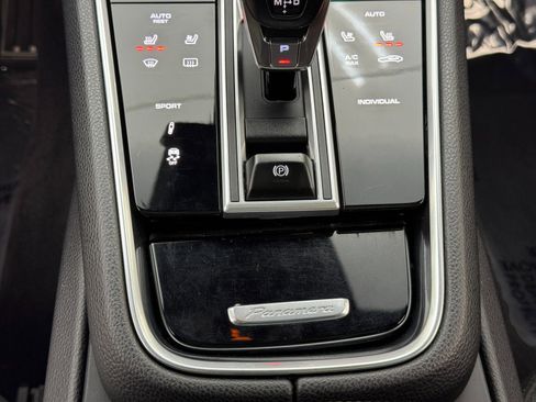 Used 2018 Porsche Panamera 4S w/ Premium Package Plus image 31