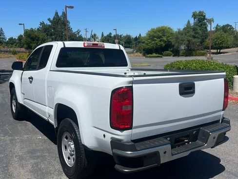 Used 2017 Chevrolet Colorado W/T RWD image 7