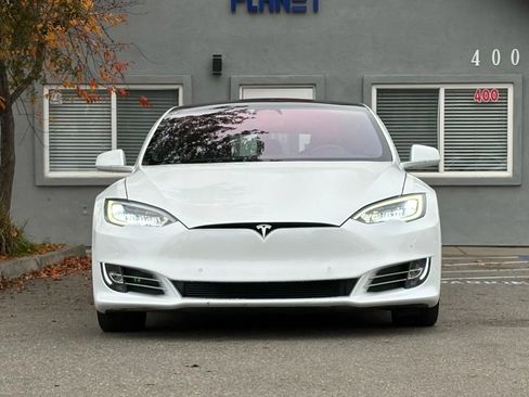 Used 2018 Tesla Model S 100D image 2