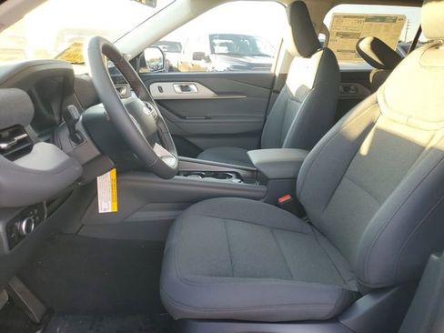 New 2026 Ford Explorer Active image 9