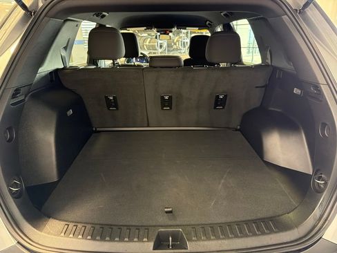 Used 2026 Chevrolet Equinox LT AWD/4WD image 26