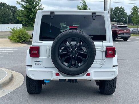 Used 2024 Jeep Wrangler High Altitude AWD/4WD image 6