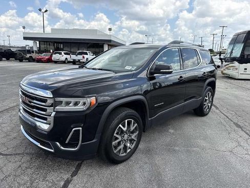 Used 2022 GMC Acadia SLE w/ Driver Convenience Package FWD image 3
