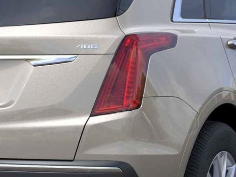 Certified 2023 Cadillac XT5 Premium Luxury image 11