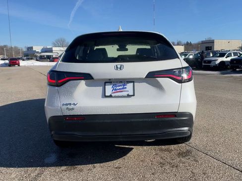 Certified 2023 Honda HR-V LX image 8