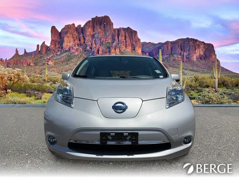 Used 2012 Nissan Leaf SL FWD image 6