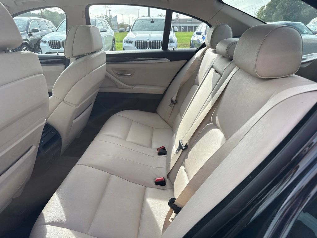 Used 2011 BMW 535i xDrive Sedan AWD/4WD image 18