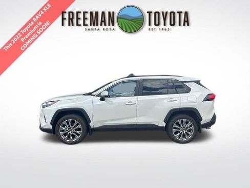 Used 2022 Toyota RAV4 XLE Premium FWD image 1