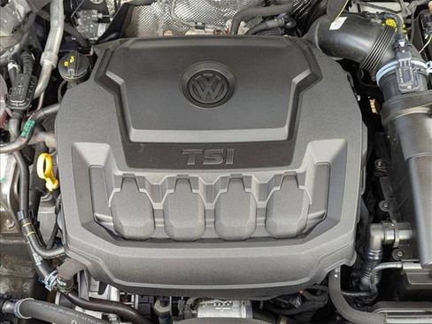 Used 2022 Volkswagen Tiguan SE AWD/4WD image 22