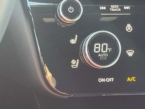 Certified 2025 INFINITI QX60 Luxe w/ Black Edition image 22