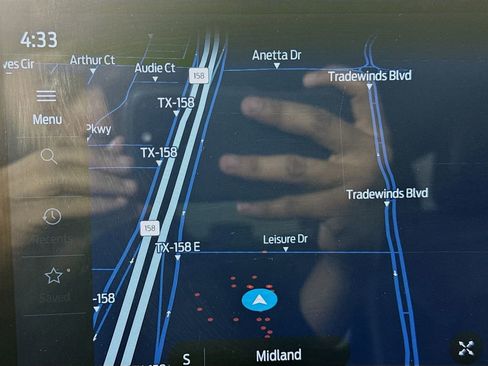 Used 2024 Ford Expedition Max Limited image 16