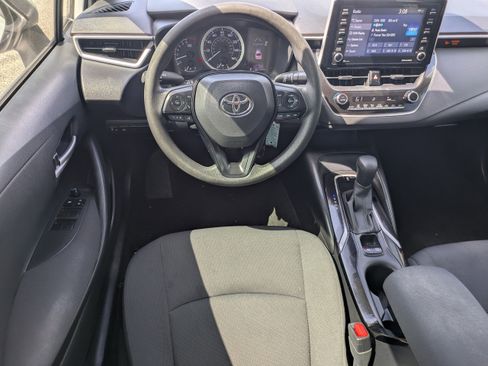 Used 2021 Toyota Corolla LE FWD image 12