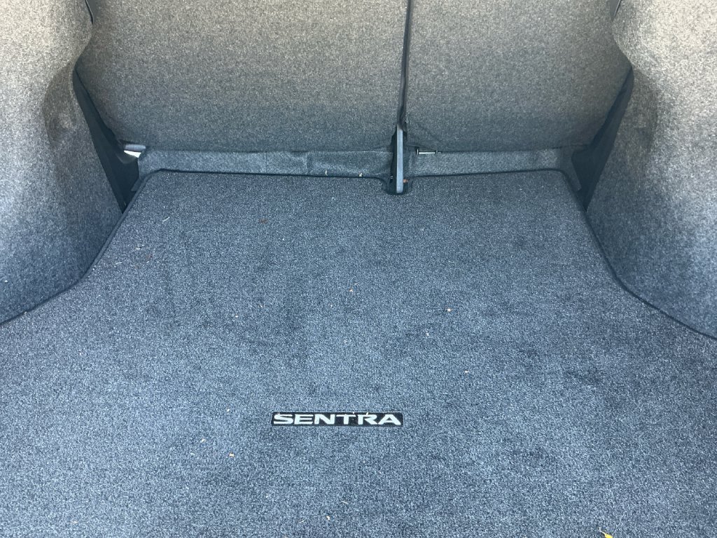 Used 2017 Nissan Sentra SV FWD image 14