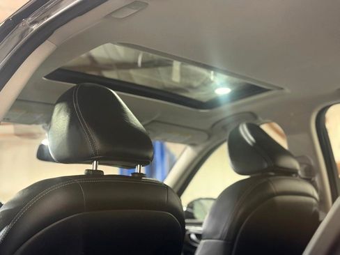 Used 2014 INFINITI Q50 Hybrid w/ Deluxe Technology Package RWD image 22