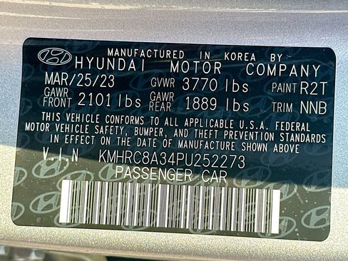 Used 2023 Hyundai Venue SEL FWD image 37