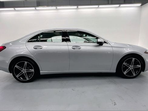 Certified 2021 Mercedes-Benz A 220 image 5