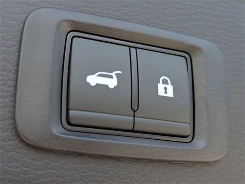 New 2025 Mitsubishi Outlander Platinum Edition image 19