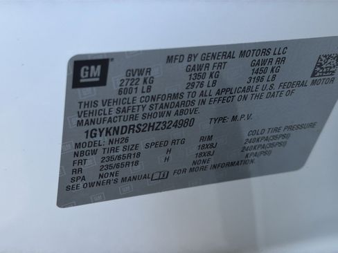 Used 2017 Cadillac XT5 Luxury w/ Driver Awareness Package image 29