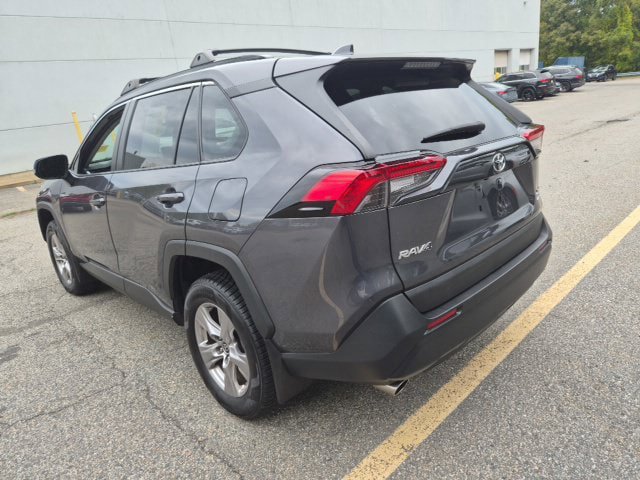 Used 2022 Toyota RAV4 XLE w/ Convenience Package AWD/4WD image 7