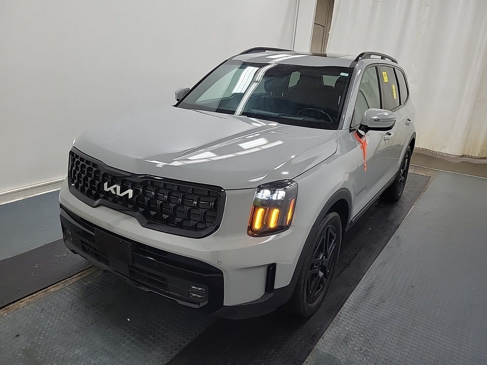 Used 2024 Kia Telluride SX AWD/4WD image 1