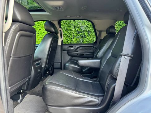 Used 2010 GMC Yukon Denali AWD/4WD image 15