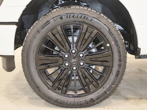 New 2025 Ford F150 Platinum w/ Equipment Group 702A High image 38