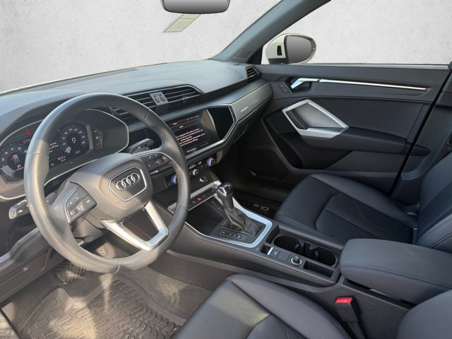 Used 2022 Audi Q3 2.0T Premium AWD/4WD image 10