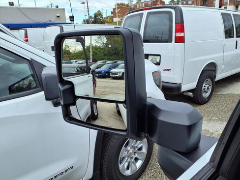 New 2026 GMC Sierra 2500 Pro w/ Convenience Package image 19