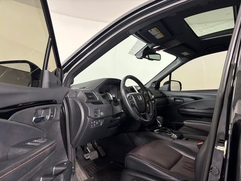 Used 2017 Honda Ridgeline Black Edition image 9