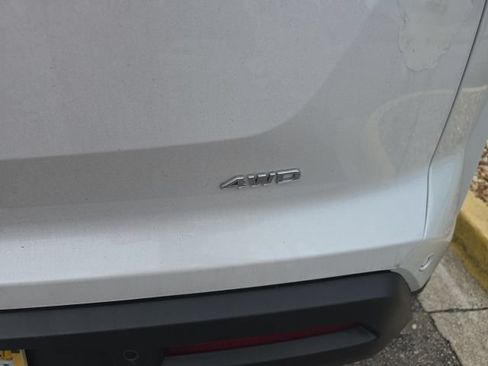 Certified 2025 Nissan Pathfinder SV AWD/4WD image 6
