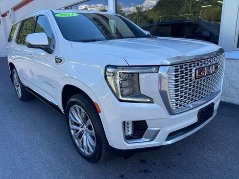 Used 2021 GMC Yukon Denali w/ Denali Ultimate Package AWD/4WD image 2