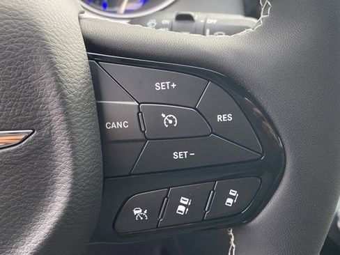 New 2026 Chrysler Pacifica Limited w/ S Appearance Package image 19