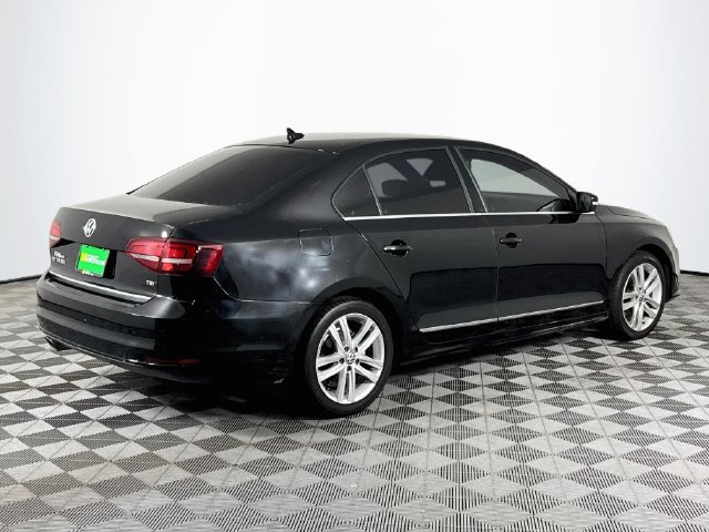 Used 2017 Volkswagen Jetta SEL FWD image 8