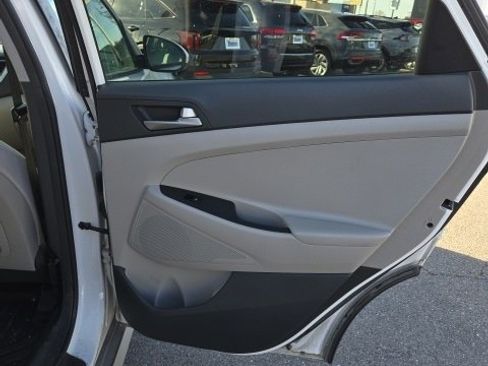 Used 2018 Hyundai Tucson SEL image 24