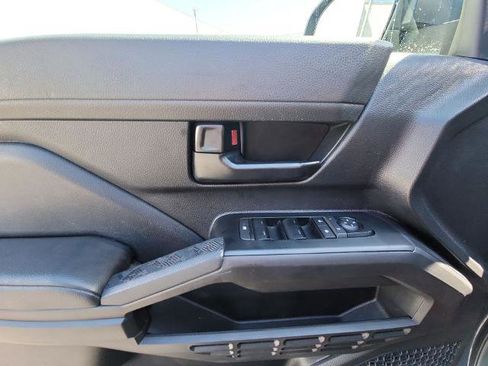 Used 2025 Toyota Tacoma SR image 21