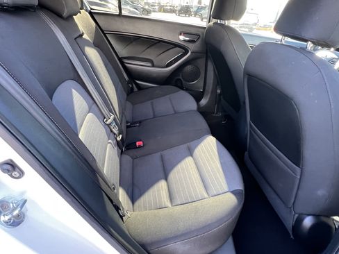 Used 2016 Kia Forte LX image 16