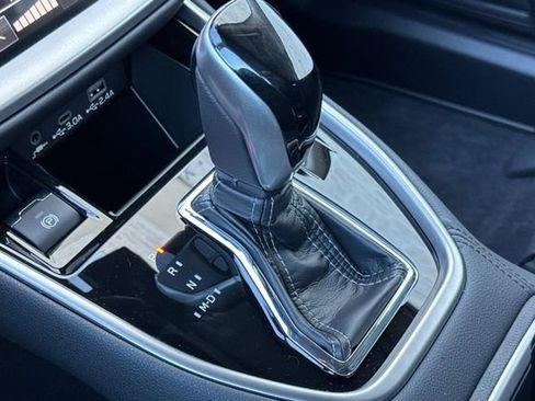 New 2025 Subaru Outback Touring AWD/4WD image 19