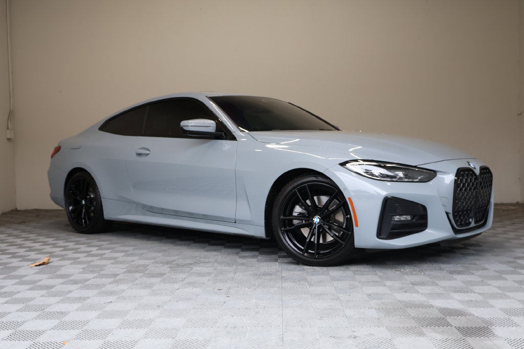 Used 2023 BMW 430i Coupe w/ M Sport Package RWD image 2