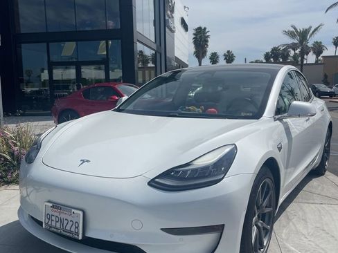 Used 2020 Tesla Model 3 Long Range image 1