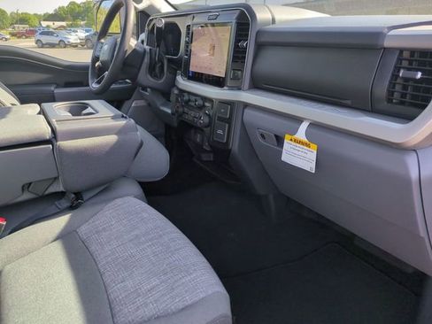 New 2026 Ford F250 XLT w/ XLT Premium Package AWD/4WD image 38