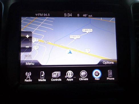 Used 2017 Jeep Cherokee Limited image 25